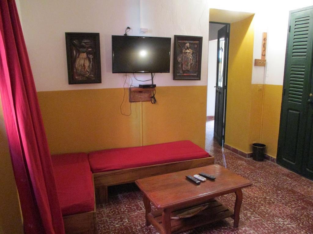 Chez Eric Hotel Goree Exterior photo